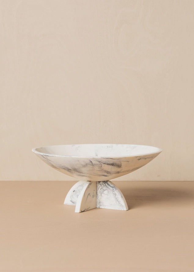 Saarde Flow Resin Fruit Bowl