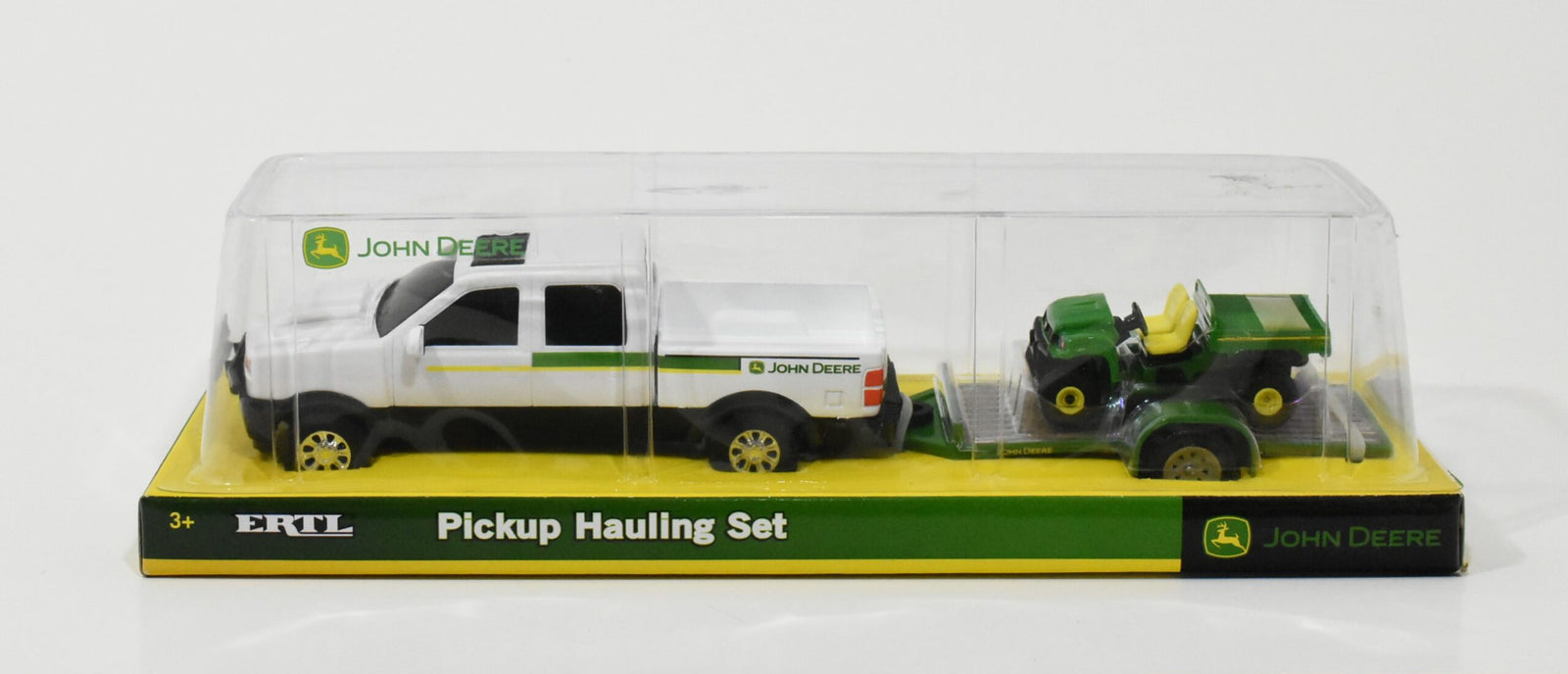 Tomy John Deere 8" Pickup Hauling Set