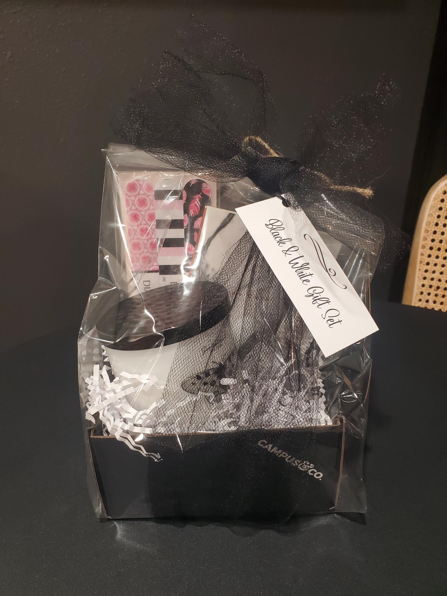 Black & White GIft Set