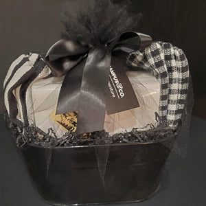 Black & White Napkins Gift Set