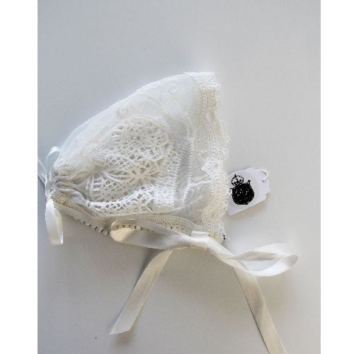La Perouge Lace Bonnet