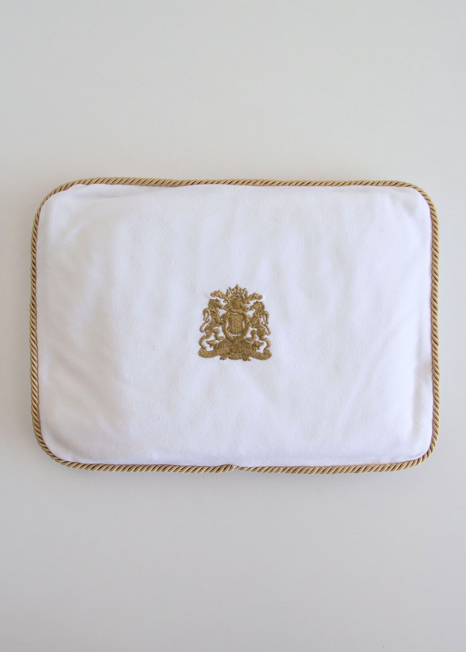 White jersey fabric pillow - Gold w/ twisted cord edging  w/ Gold Coat of Arms - incl Insert